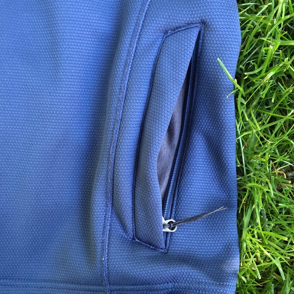 Eddie Bauer - Picture 7 of 8